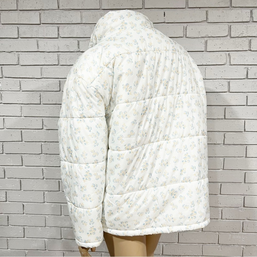 Neon Rose Women’s Vintage Ditsy Floral Puffer Jacket - Picture 5 of 10